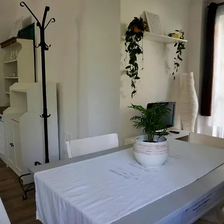 Apartament Tuender Roza