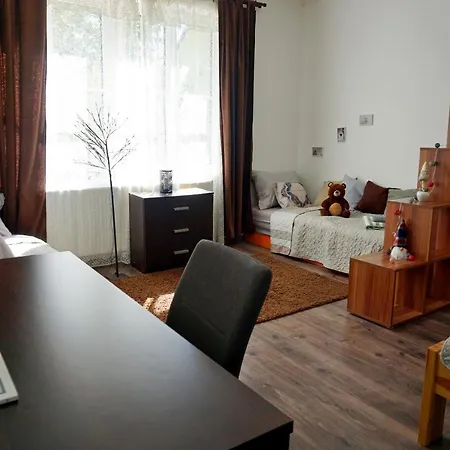 Tuender Roza Apartmán