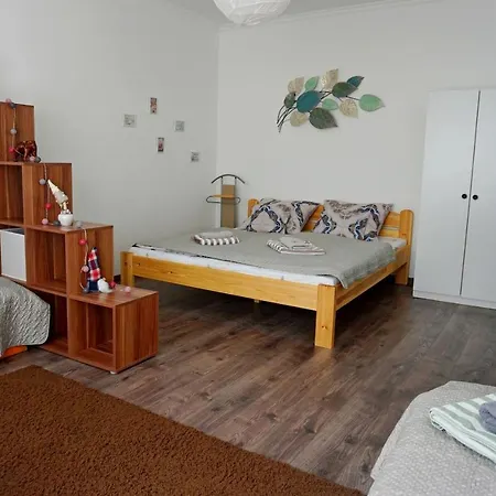 Tuender Roza Apartmán