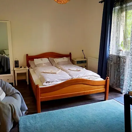 Tuender Roza Apartmán