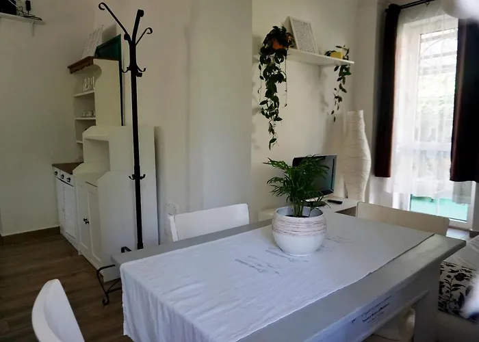 Апартаменты Tuender Roza