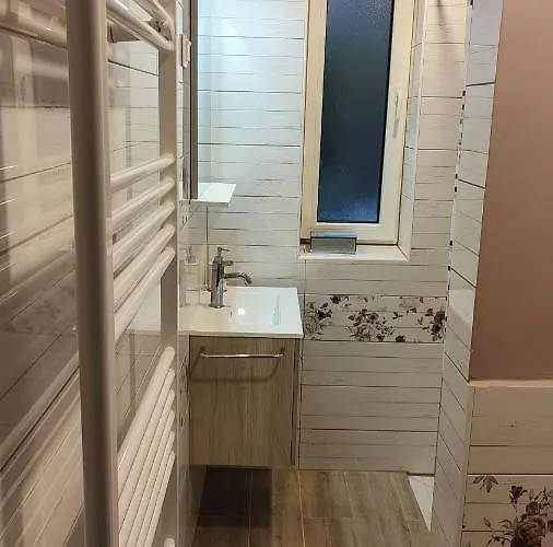 Tuender Roza Apartament *